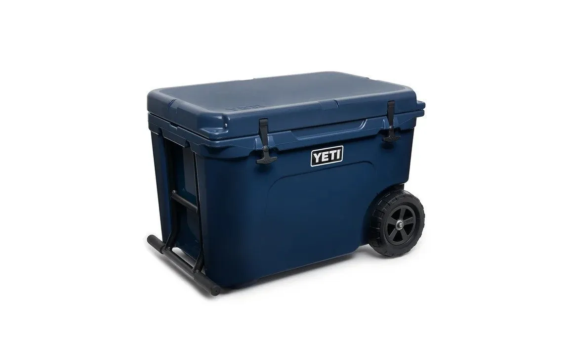 Yeti Tundra Haul Wheeled Cooler - Navy