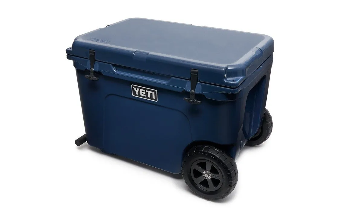 Yeti Tundra Haul Wheeled Cooler - Navy